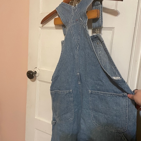 Vintage Limited Overalls

In great condition. No holes, tears, or stains - Picture 7 of 8